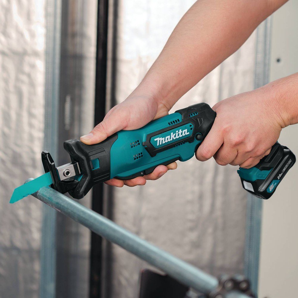 12V Cordless Lithium-Ion Reciprocating Saw Kit S7769