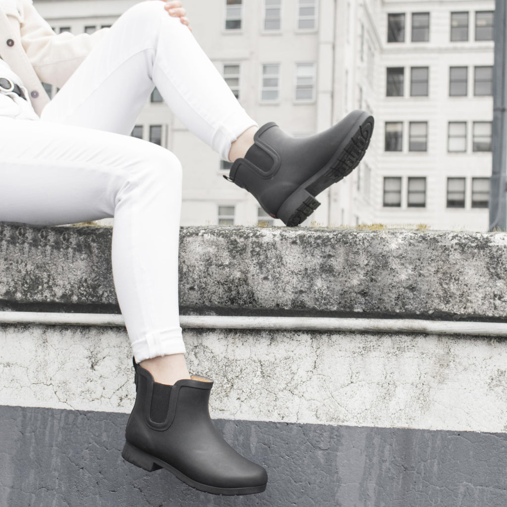 Waterproof Faux Fur Chelsea Rain Boot O996451